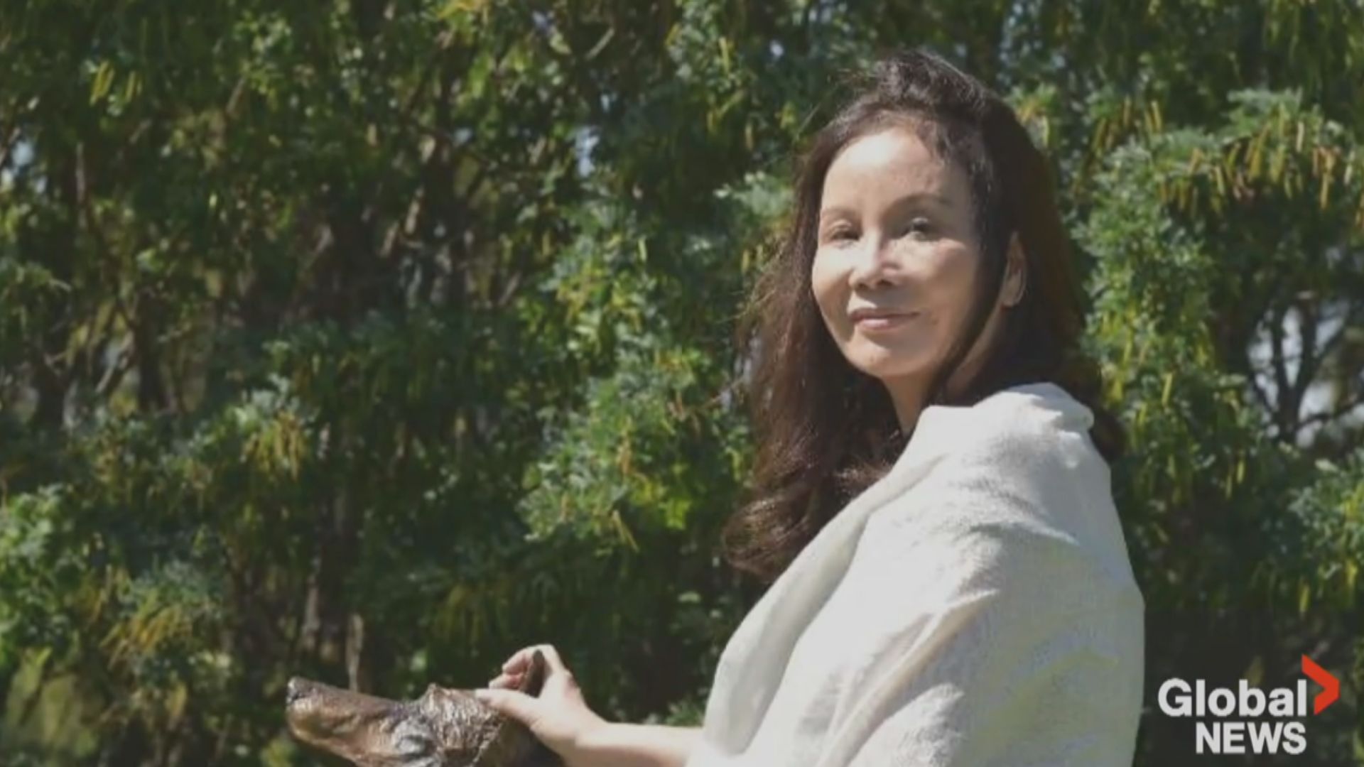 香港移民加拿大女醫生疑被推下樓死亡