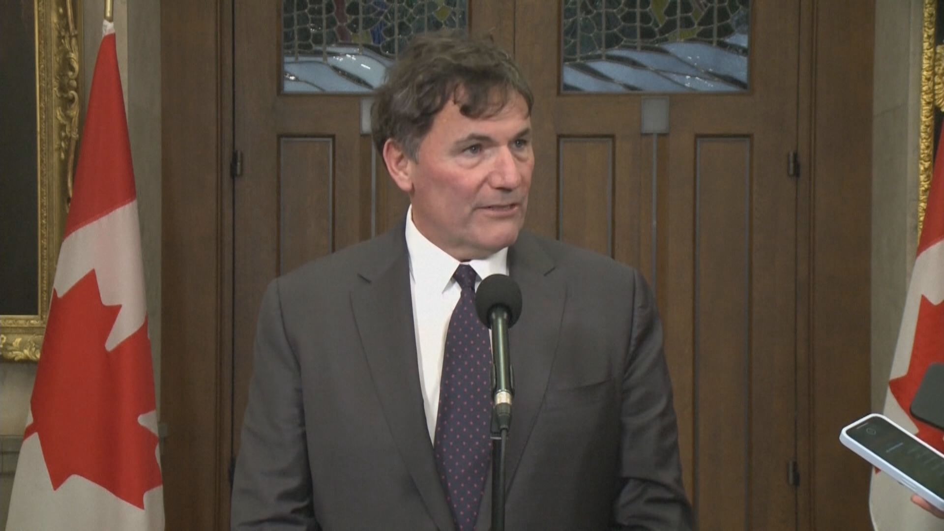 加拿大財長勒布朗宣布不角逐自由黨黨魁