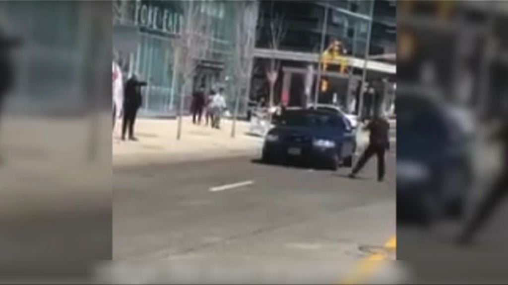 多倫多貨車撞途人　目擊者指疑犯蓄意撞向人群