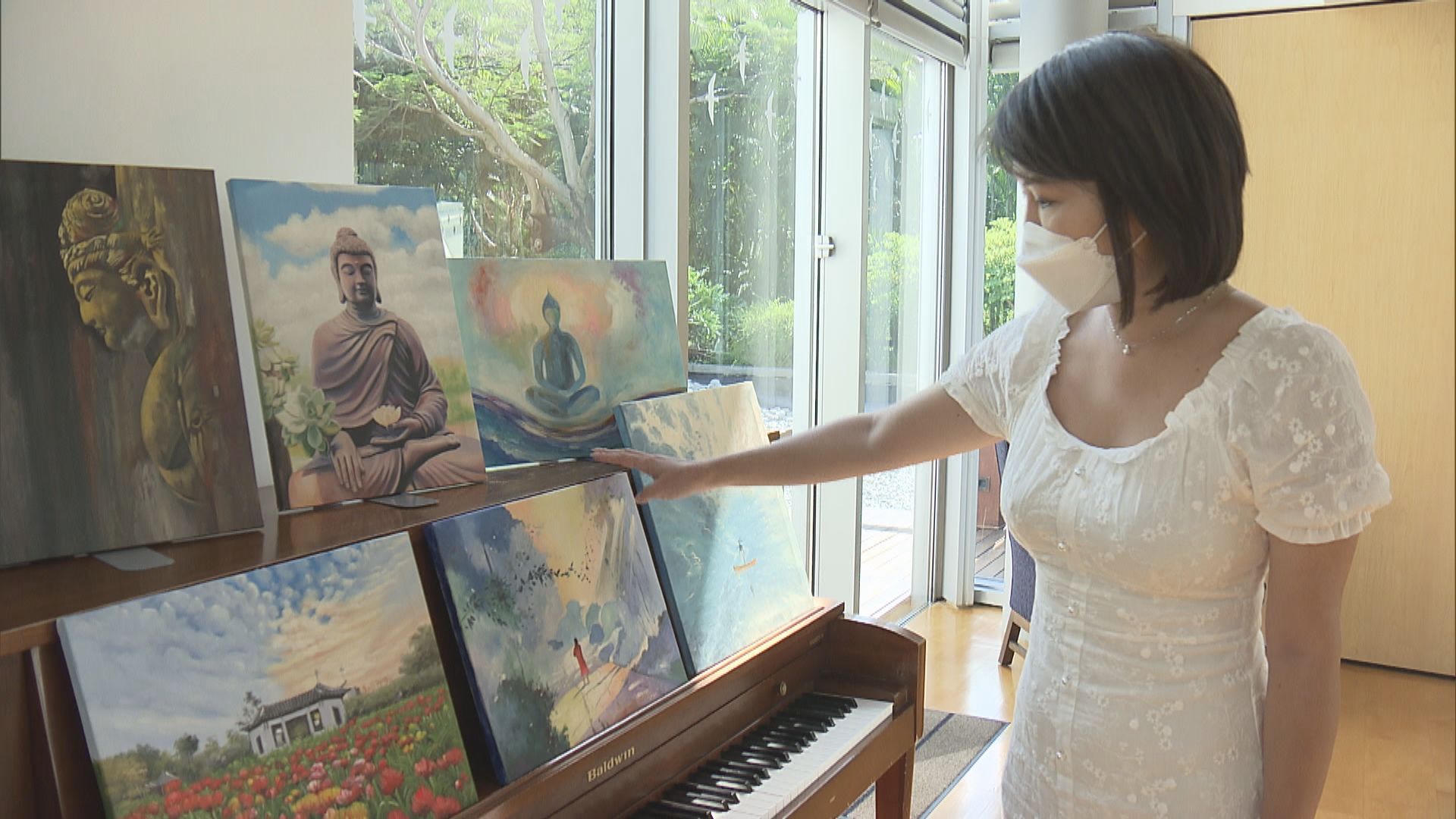 癌症康復者辦畫展籌款捐助慈善機構冀為同路人出力