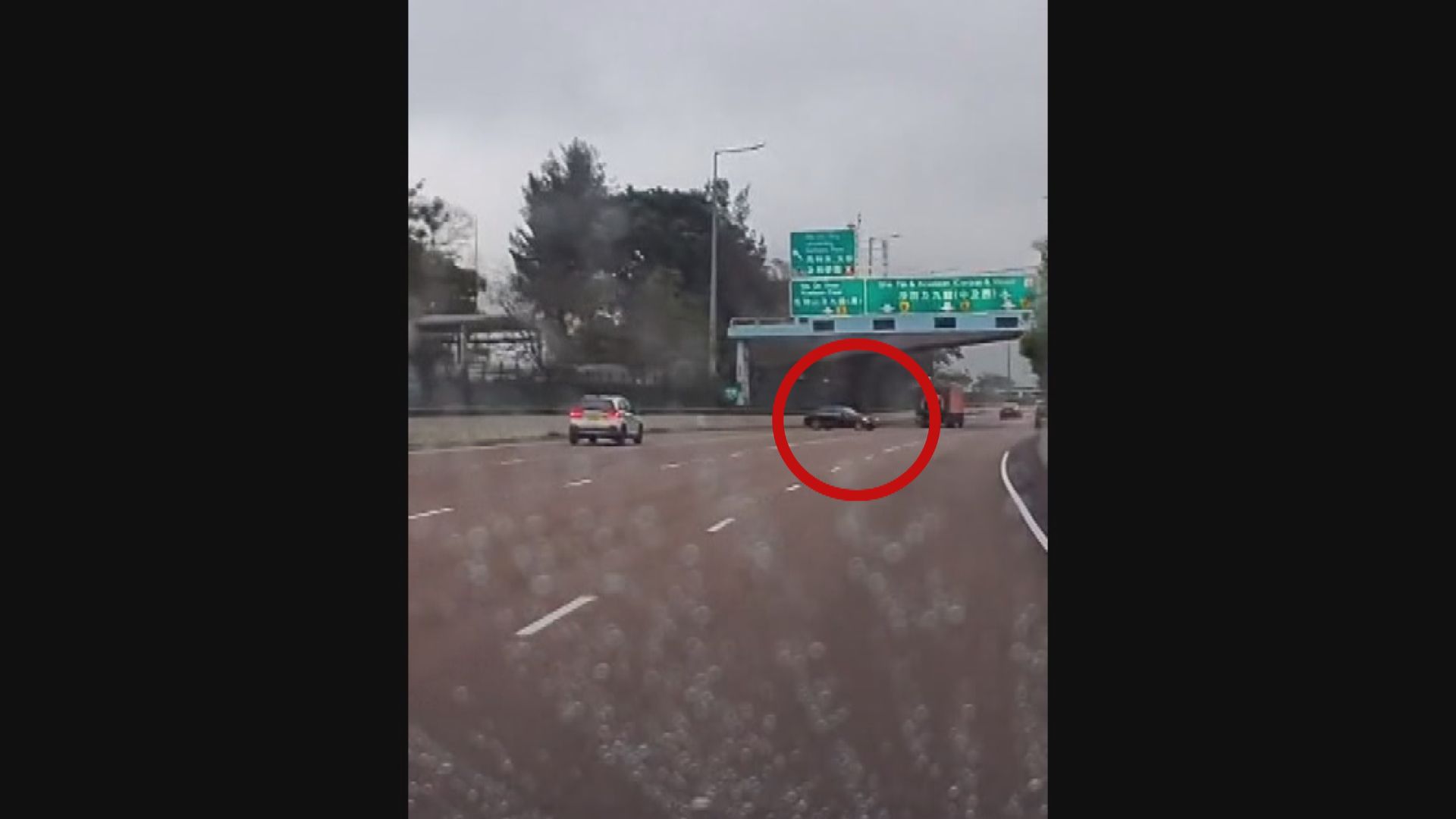 70歲私家車司機吐露港公路逆線行駛　被票控危險駕駛