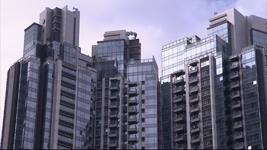 林鄭月娥上任一周年　樓價升逾一成