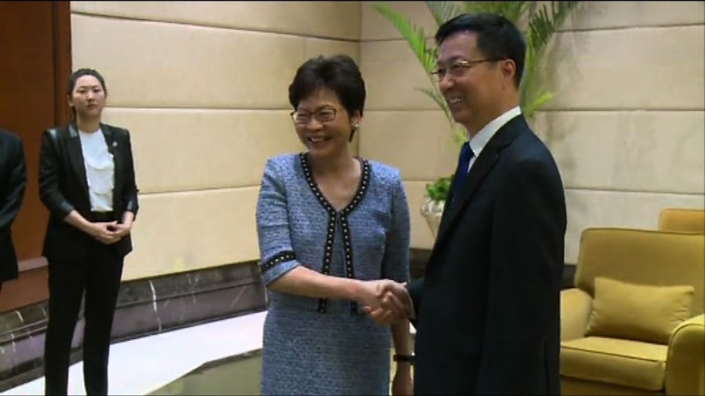林鄭月娥拜會上海市領導