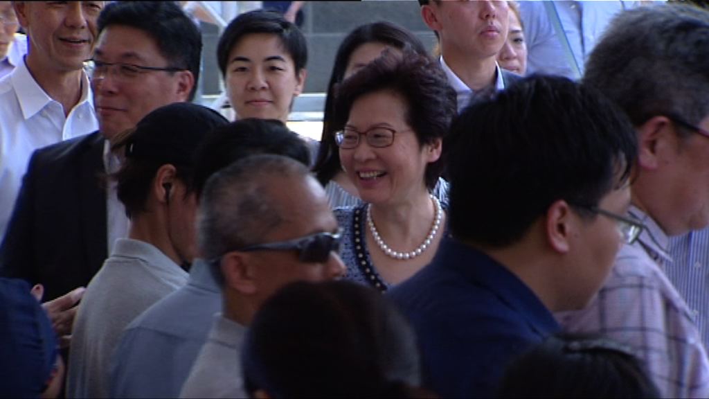 林鄭：日後將定期落區