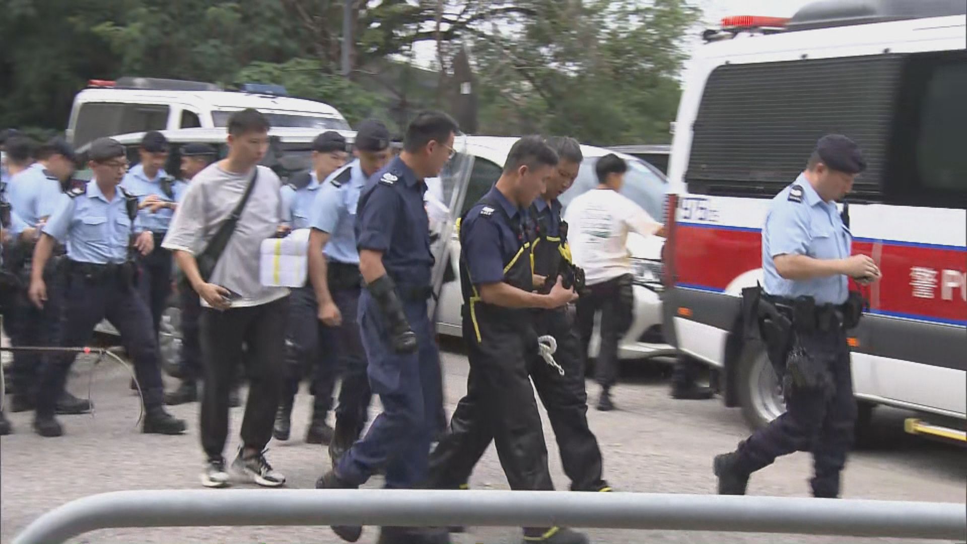 元朗疑狗咬死人　警方及漁護署聯合捕狗行動繼續