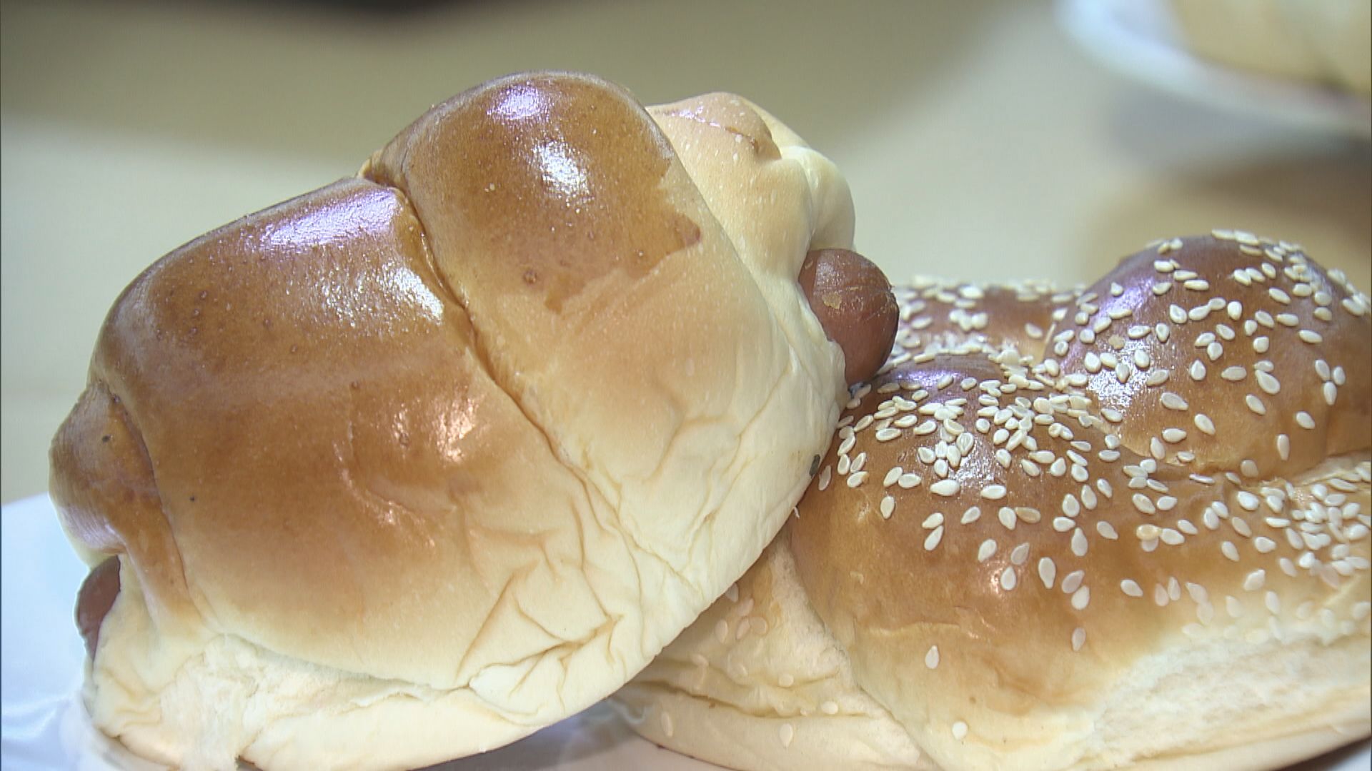 芝麻包腸仔包及白方包鈉含量最高