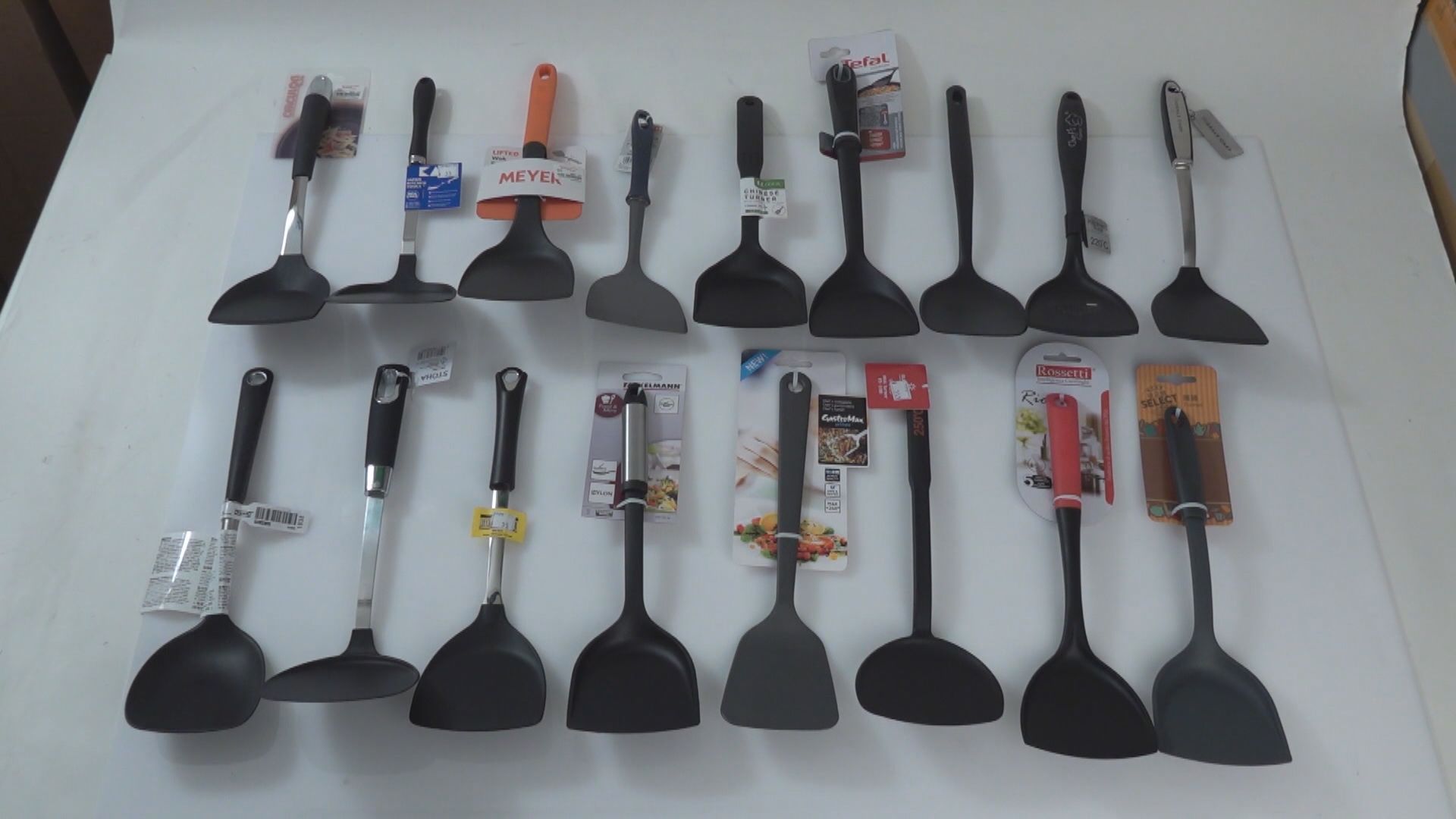 17款膠鑊鏟逾半煮酸性食物時釋出雜質超標