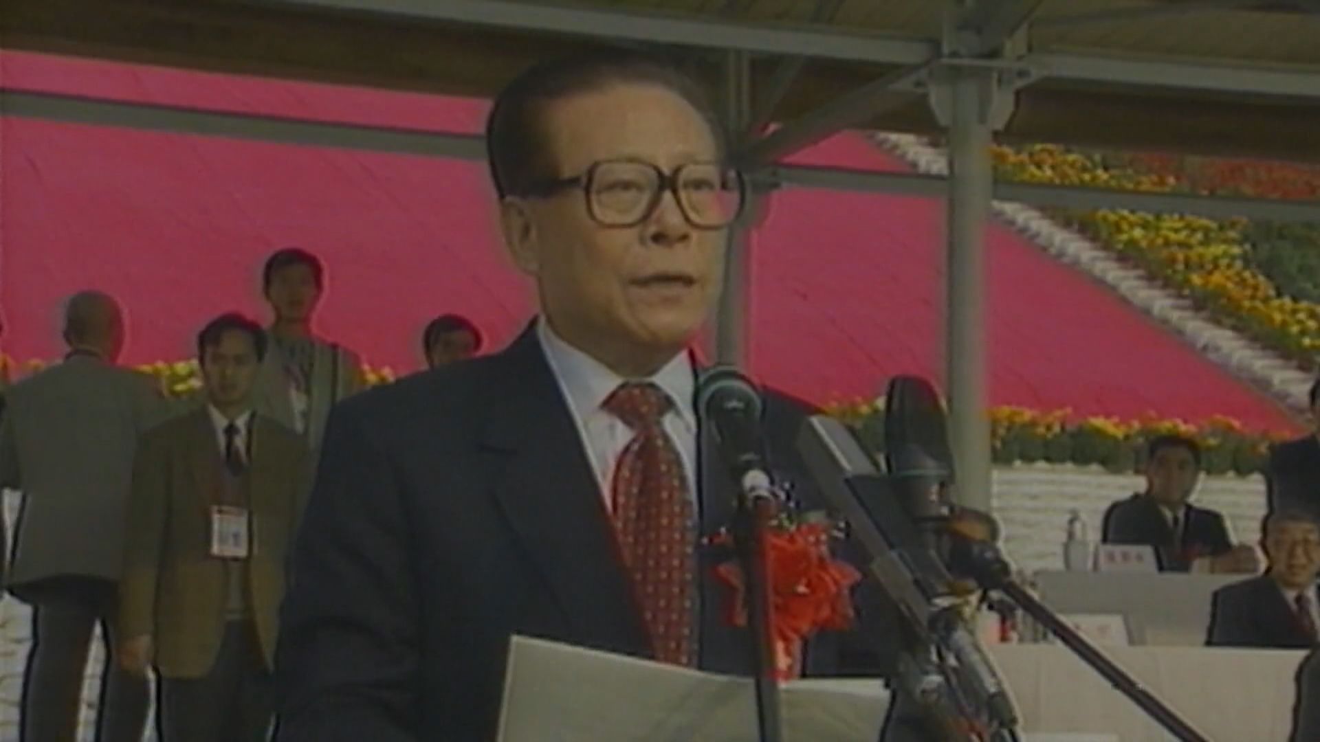 官媒播發新華社長文《江澤民偉大光輝的一生》