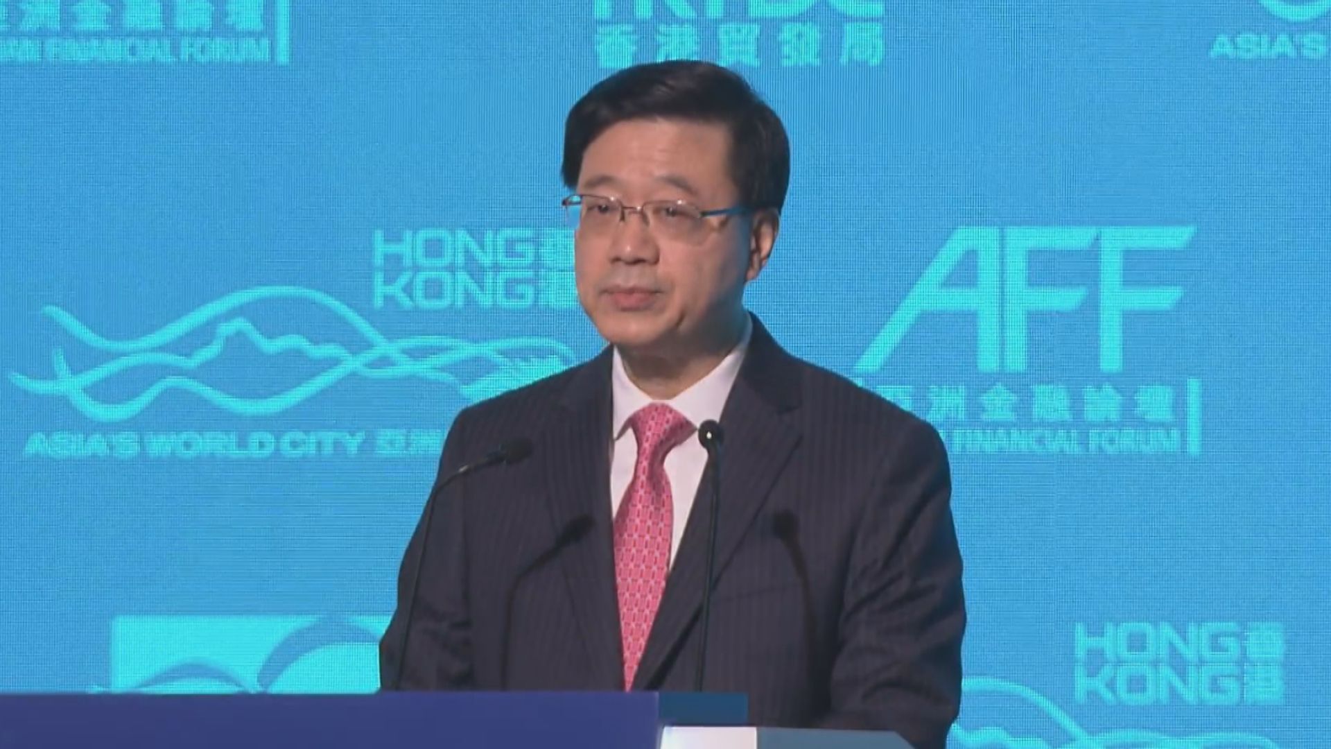 李家超：外圍環境不確定　香港經濟短期有挑戰　惟長遠前景明朗