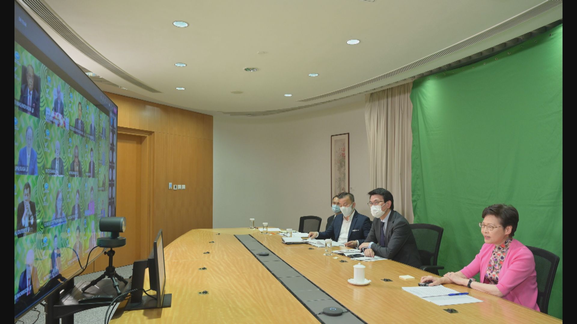 林鄭月娥：政府要努力克服市民對接種疫苗猶豫