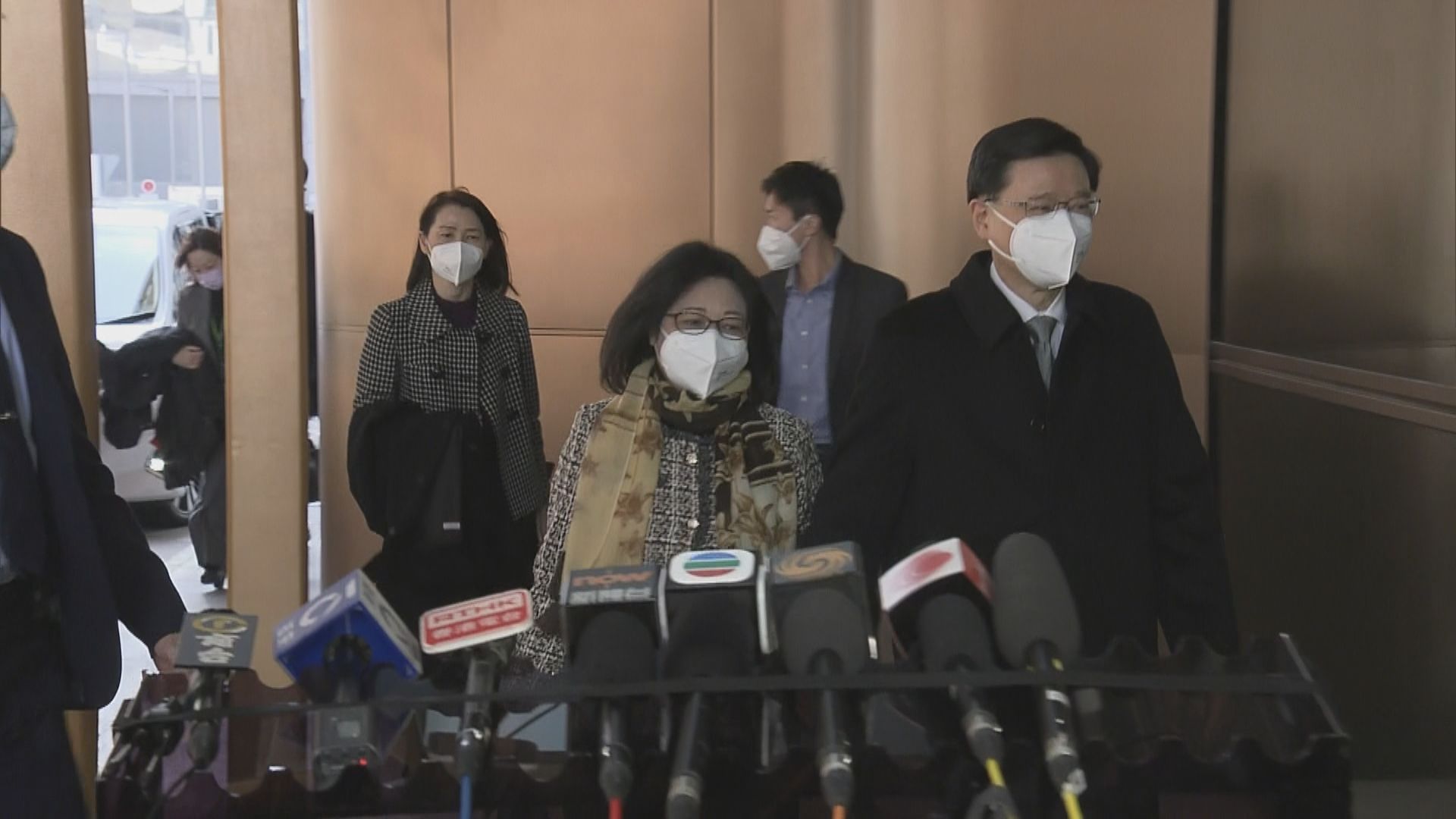 行政長官李家超啟程到北京述職