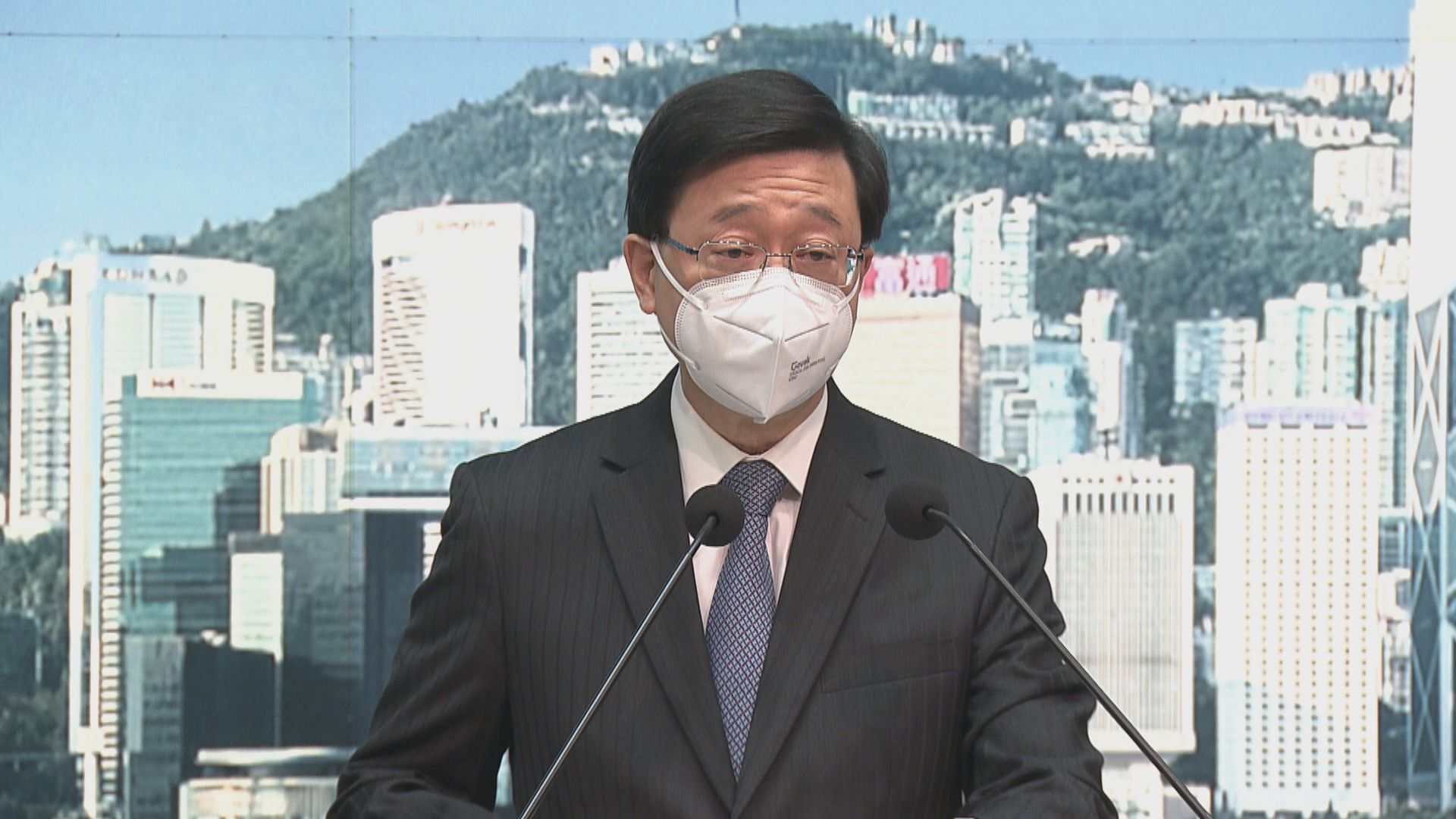 李家超回應免針紙司法覆核案　強調政府依法辦事