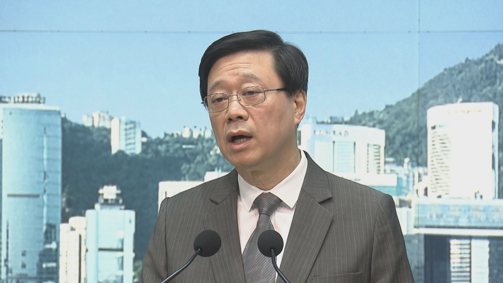 李家超稱適齡學童人口減少是結構性問題　相信最壞情況已過