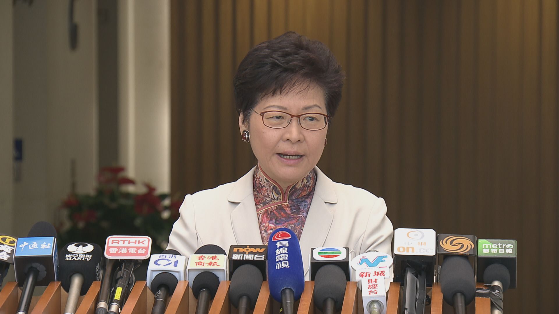 林鄭月娥對吳秋北批法官言論表示遺憾