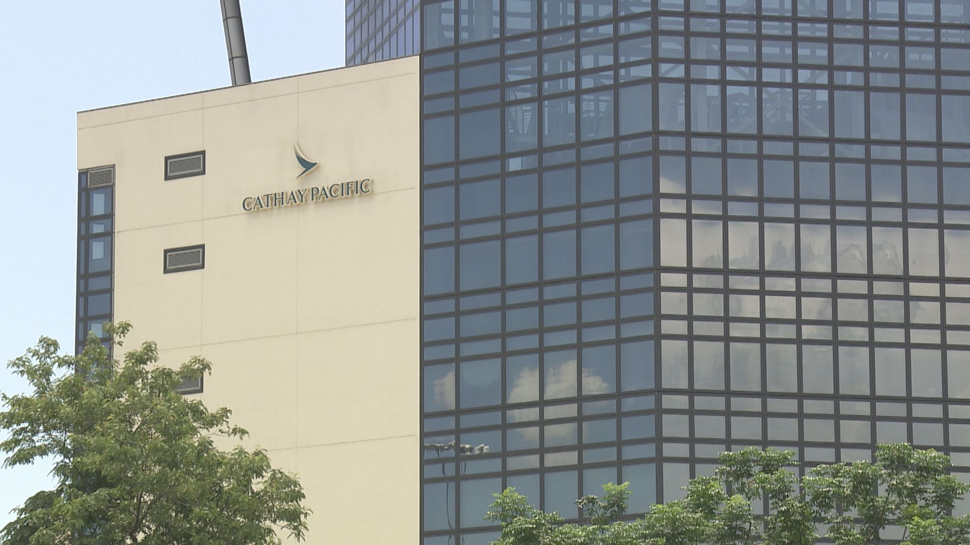 林鄭：會就違反防疫規例個案追究到底