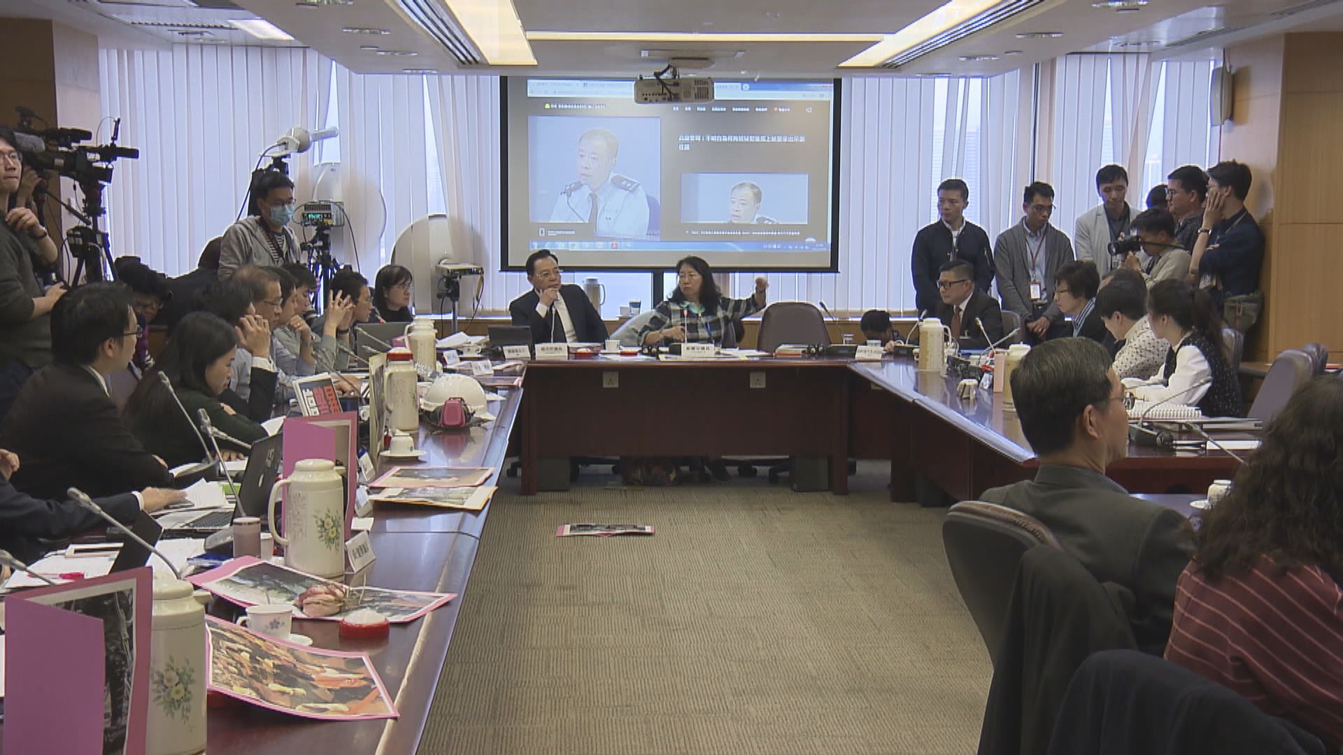 多名區議員辭職　民主黨民協考慮轉型