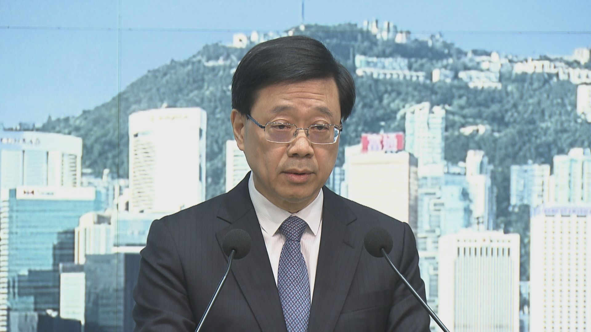 李家超：區議會值得保留 將保留一定選舉成分