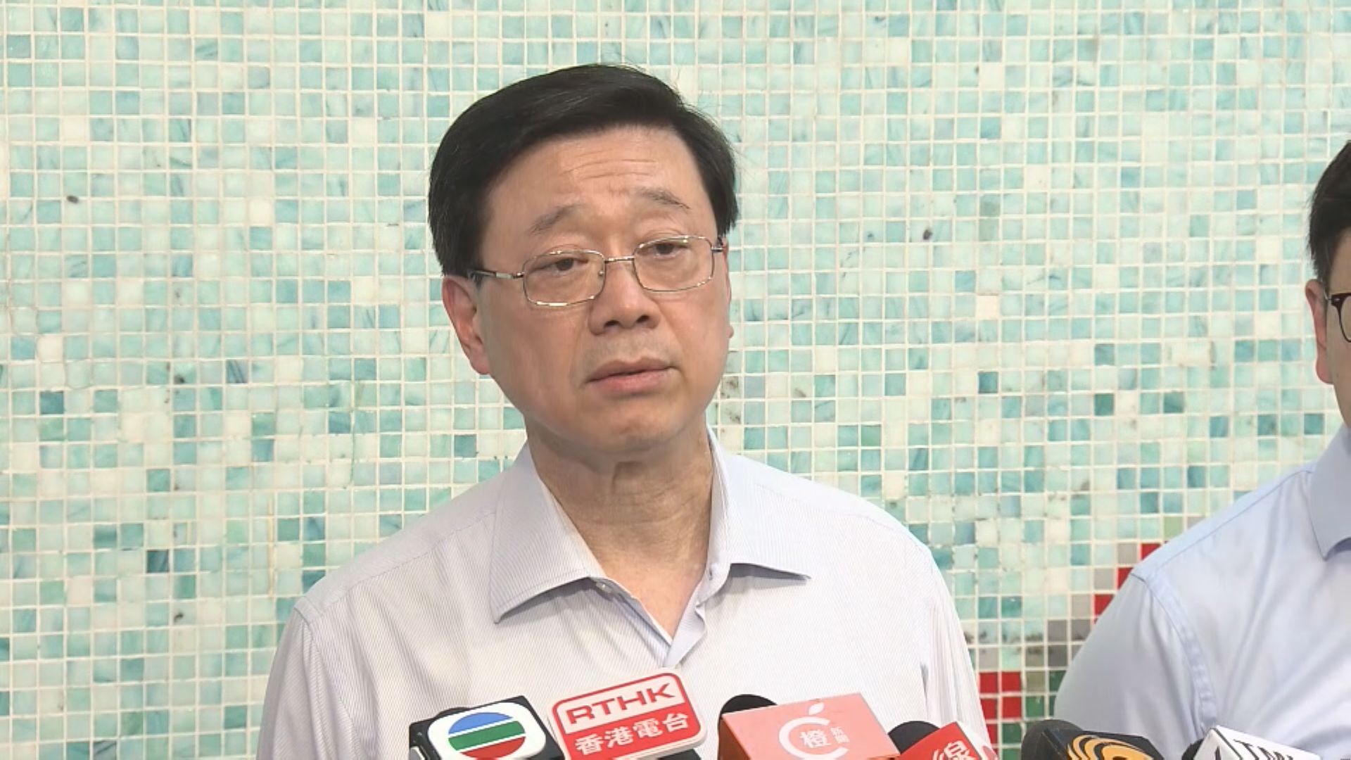 推動夜經濟 李家超：最重要是營商者及參與者團結一心