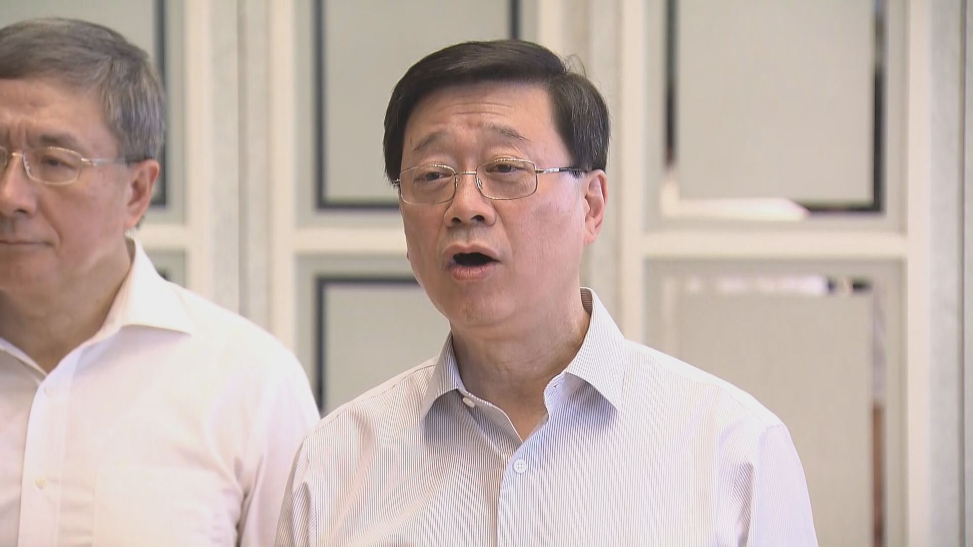 深圳推便利港人消費措施  李家超務實面對港人外遊趨勢