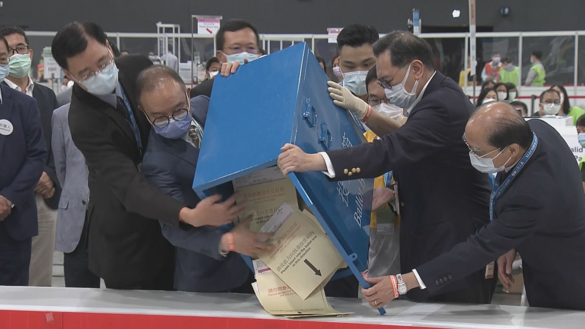 林鄭晤馮驊指已安排人手及資源確保立法會選舉順利