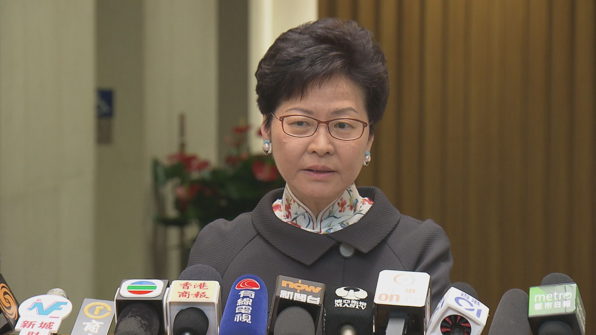 林鄭月娥：沒收公安通報有眾志成員被扣查