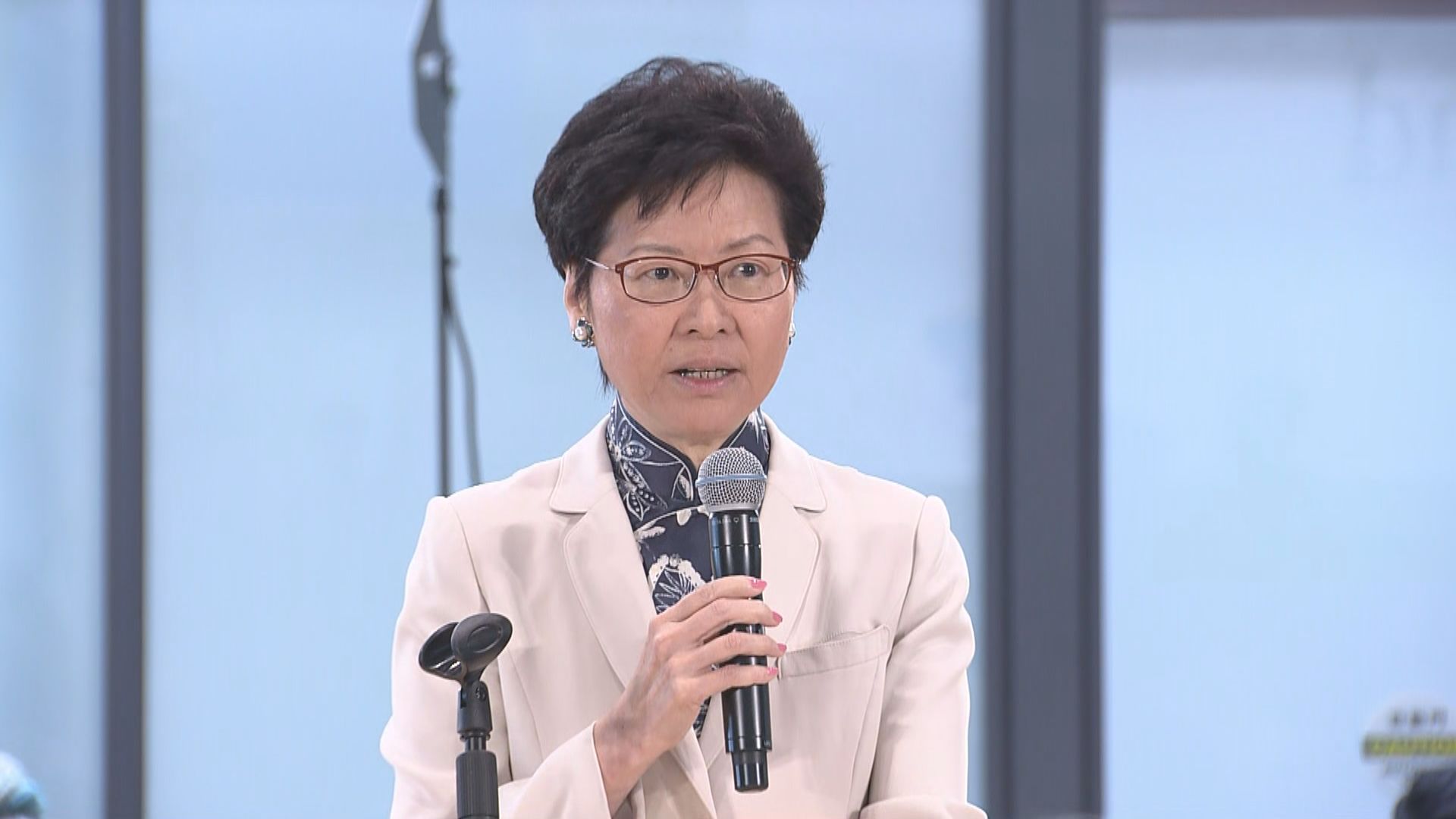 林鄭：施政報告有措施支持航運界