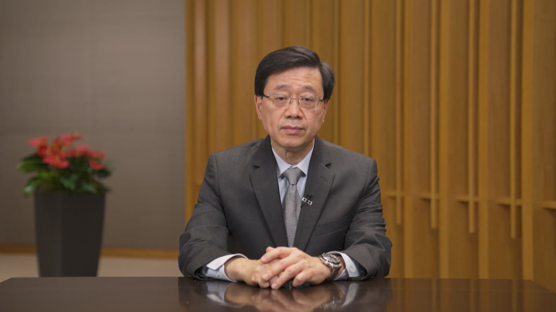 李家超指簡約公屋建造費不能用「冷冰冰」數字計算