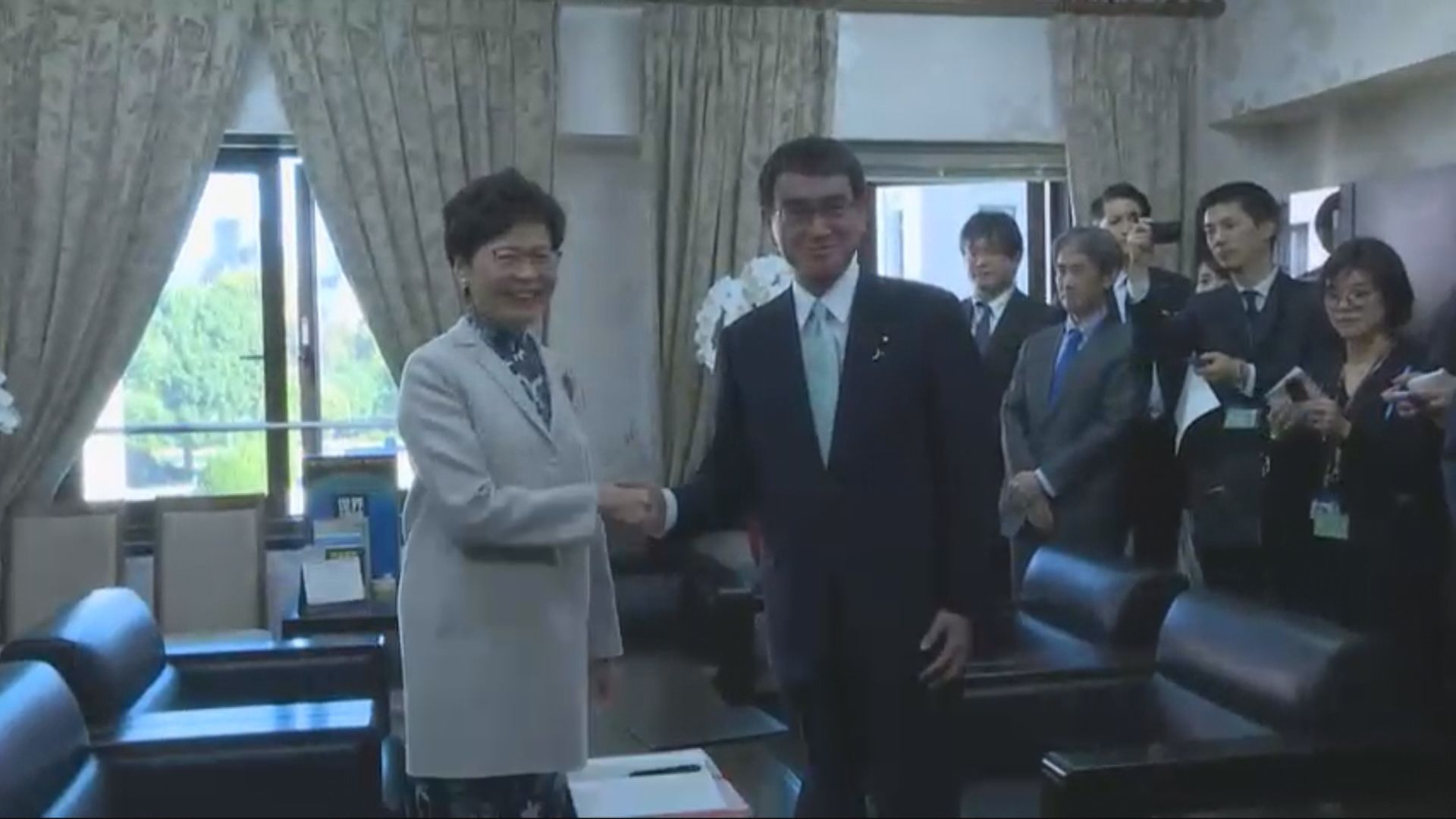 林鄭月娥在日本與河野太郎會面