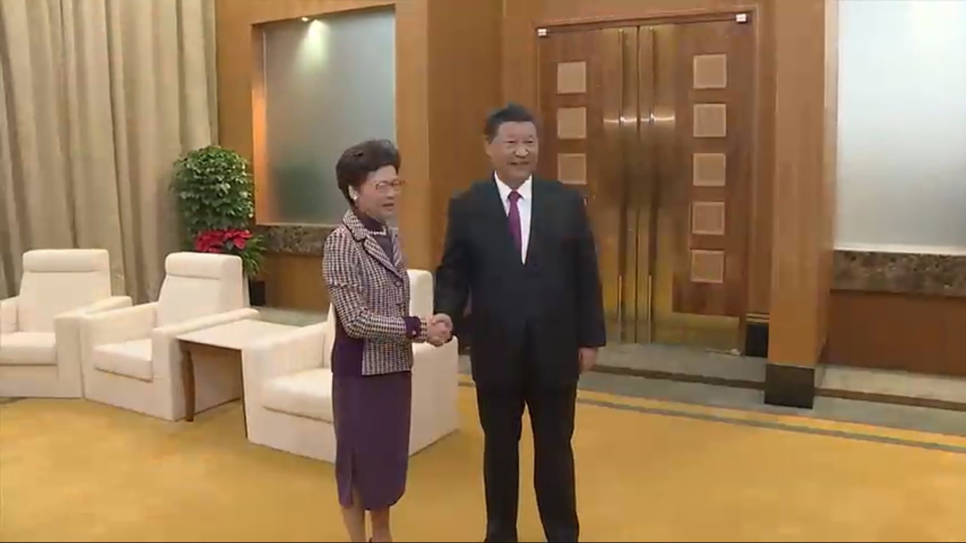 習近平冀特區政府各部門密切配合把香港事辦好