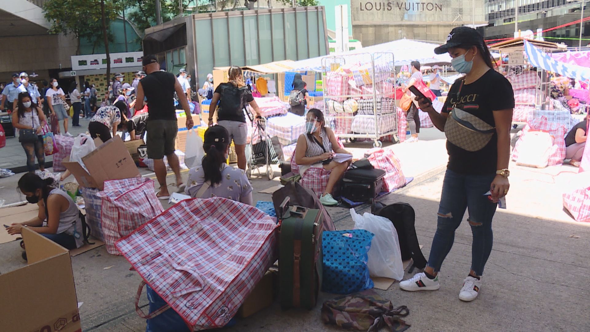 外傭簽約強制打針　特首促勞福局諮詢總領事