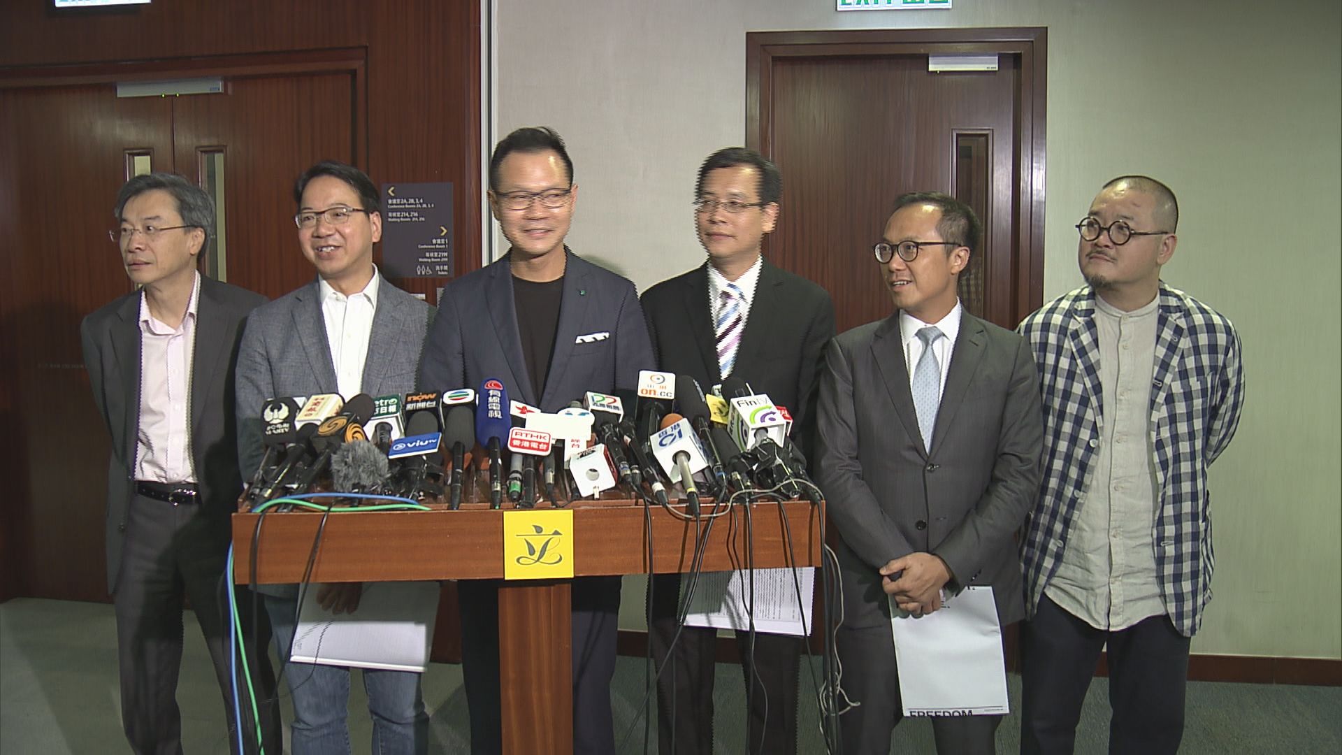 專業議政促政府停止發酵陳浩天演講事件