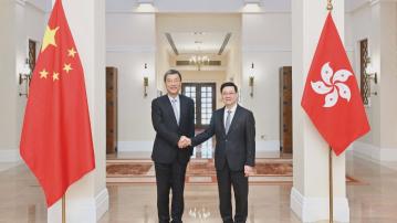 李家超與教育部長懷進鵬會面