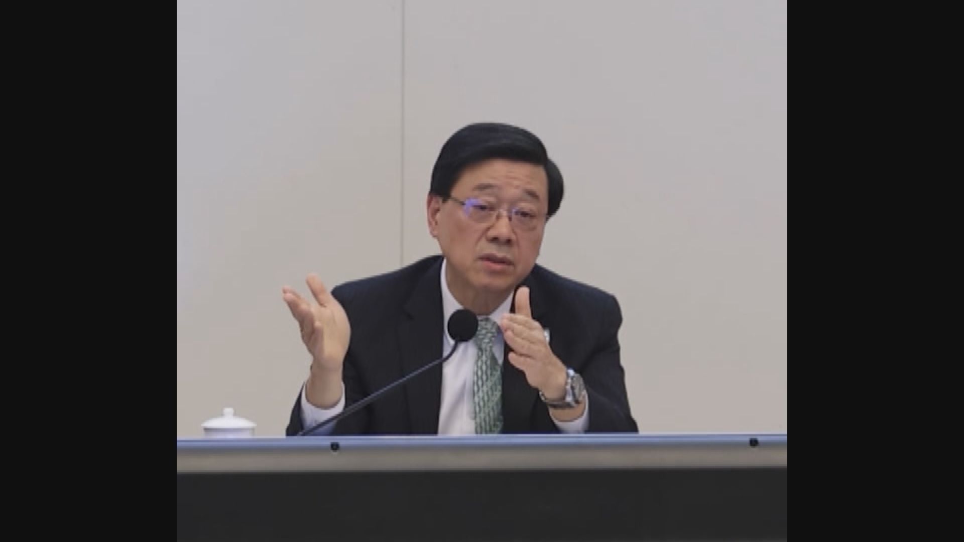 李家超會見外國駐港總領事及商會代表　介紹五年規劃及施政報告