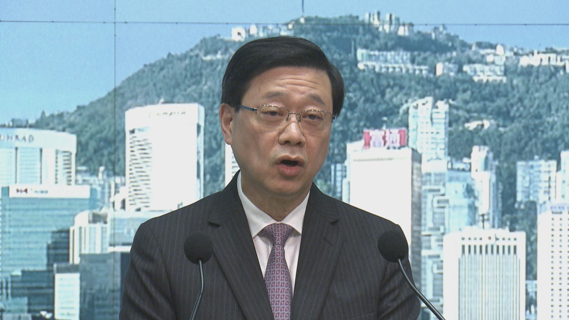 「海濱藝遊坊」周三舉行 李家超：消防處會協助配合夜市辦明火煮食