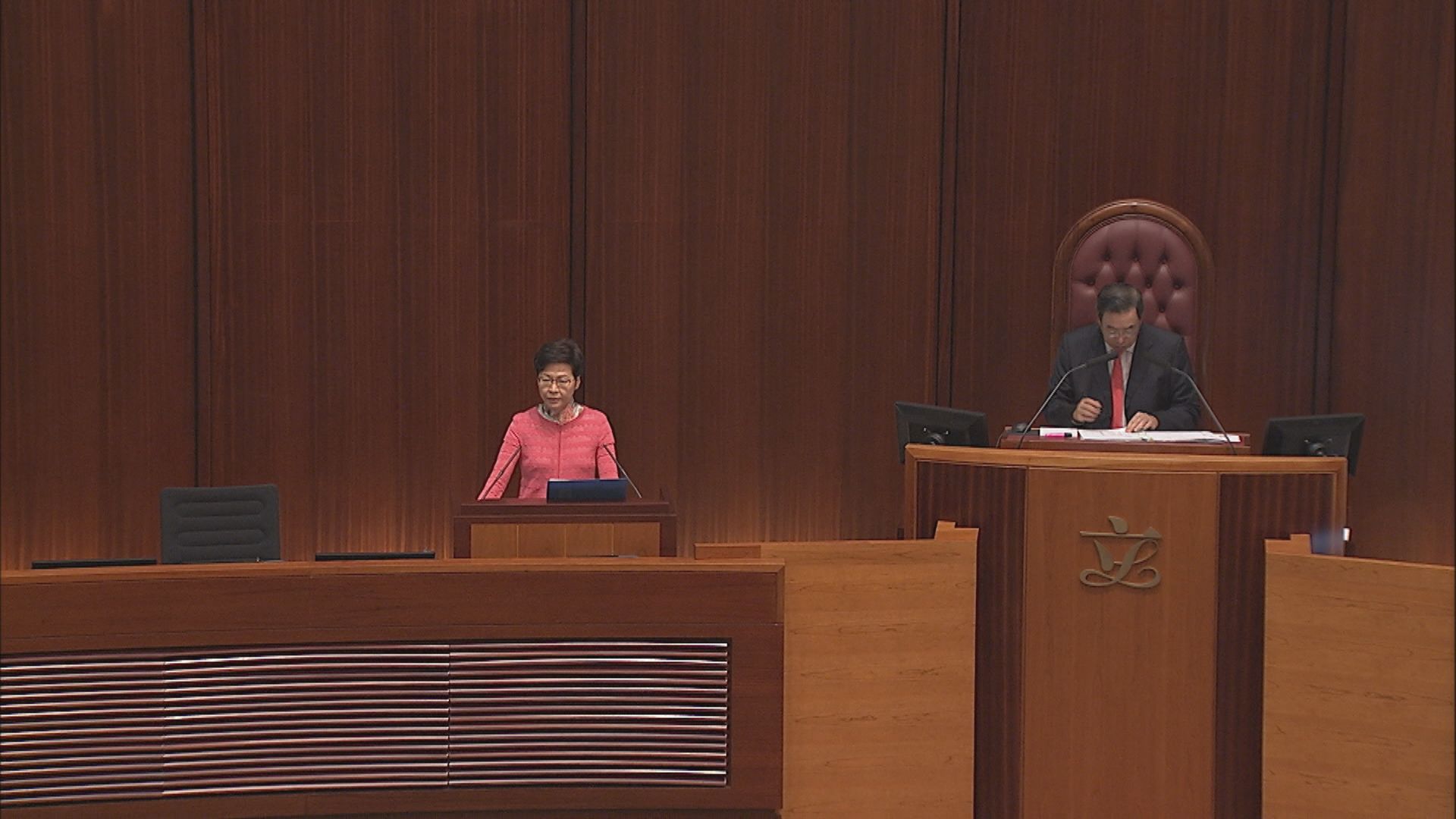 林鄭：將檢視規劃程序　並每年交代北部都會區進度