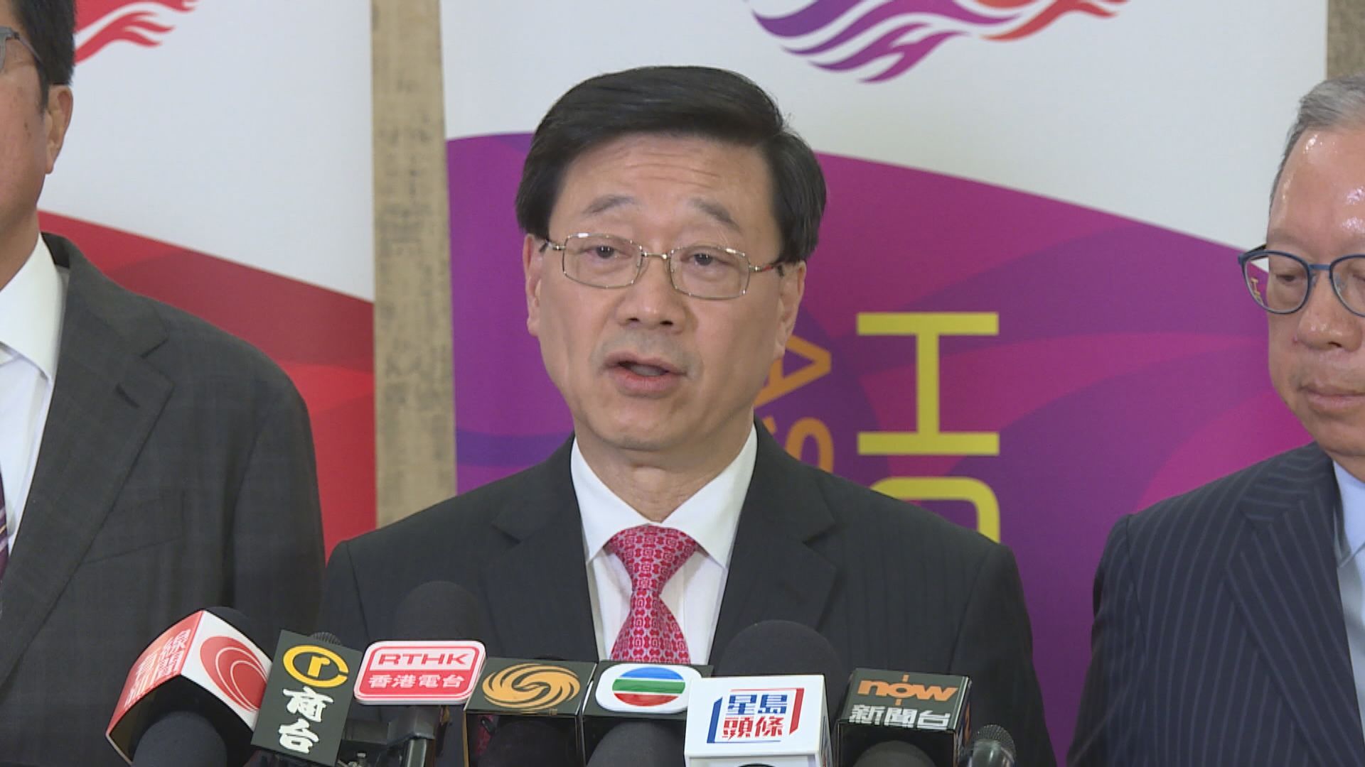 李家超感謝立法會通過施政報告致謝議案