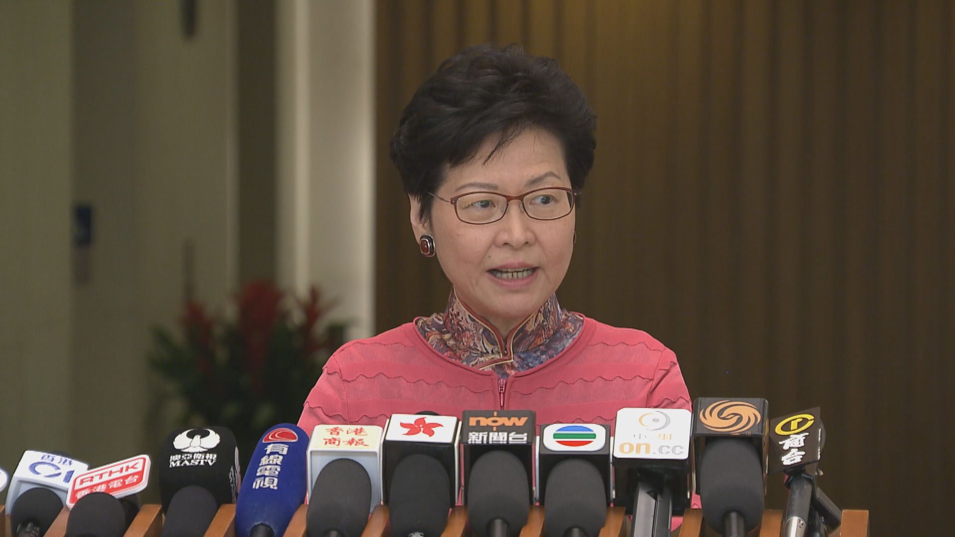 林鄭：港獨示威者進入政總被阻是理所當然