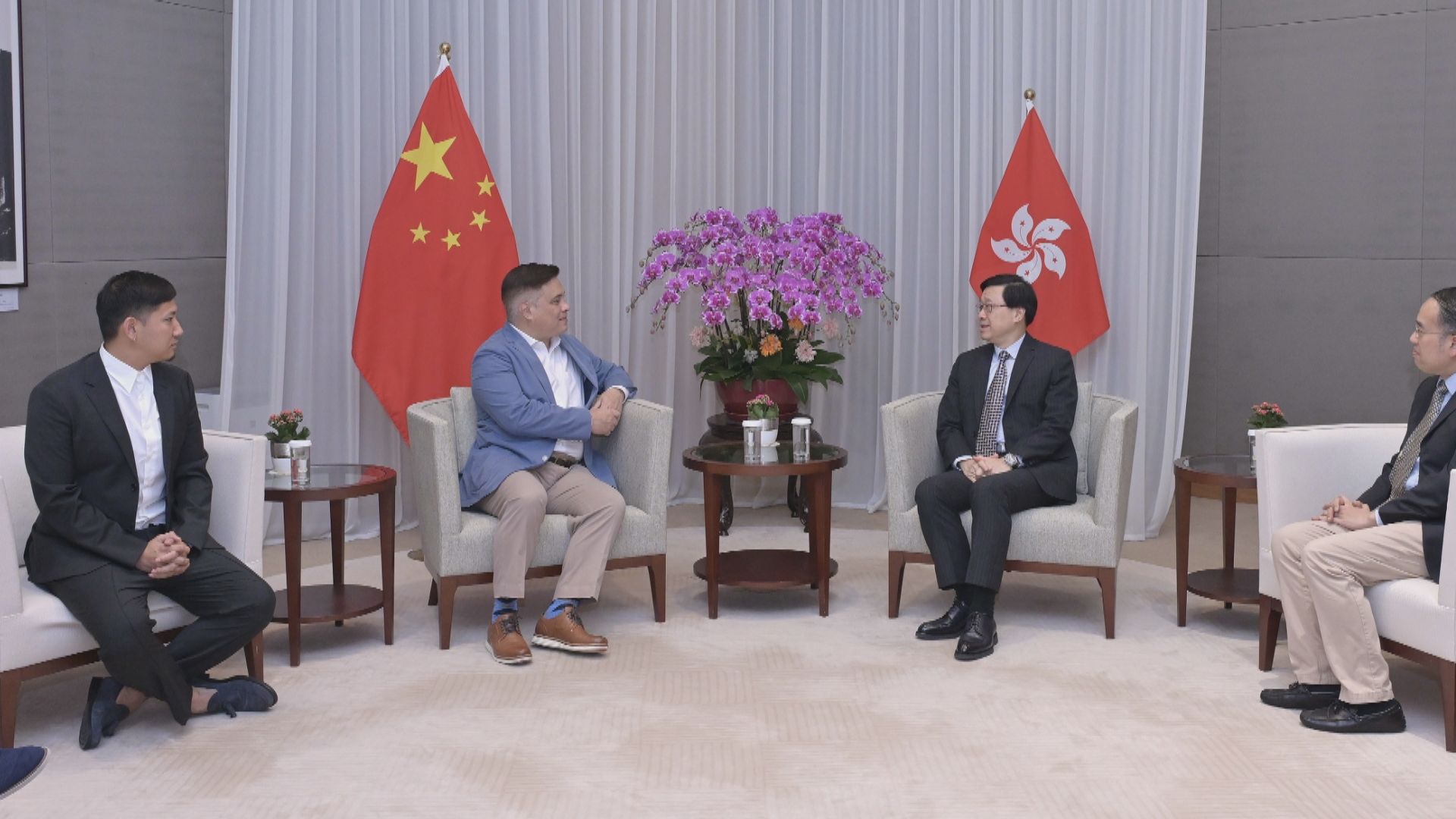 李家超晤菲律賓參議長 鼓勵更多企業及人才來港