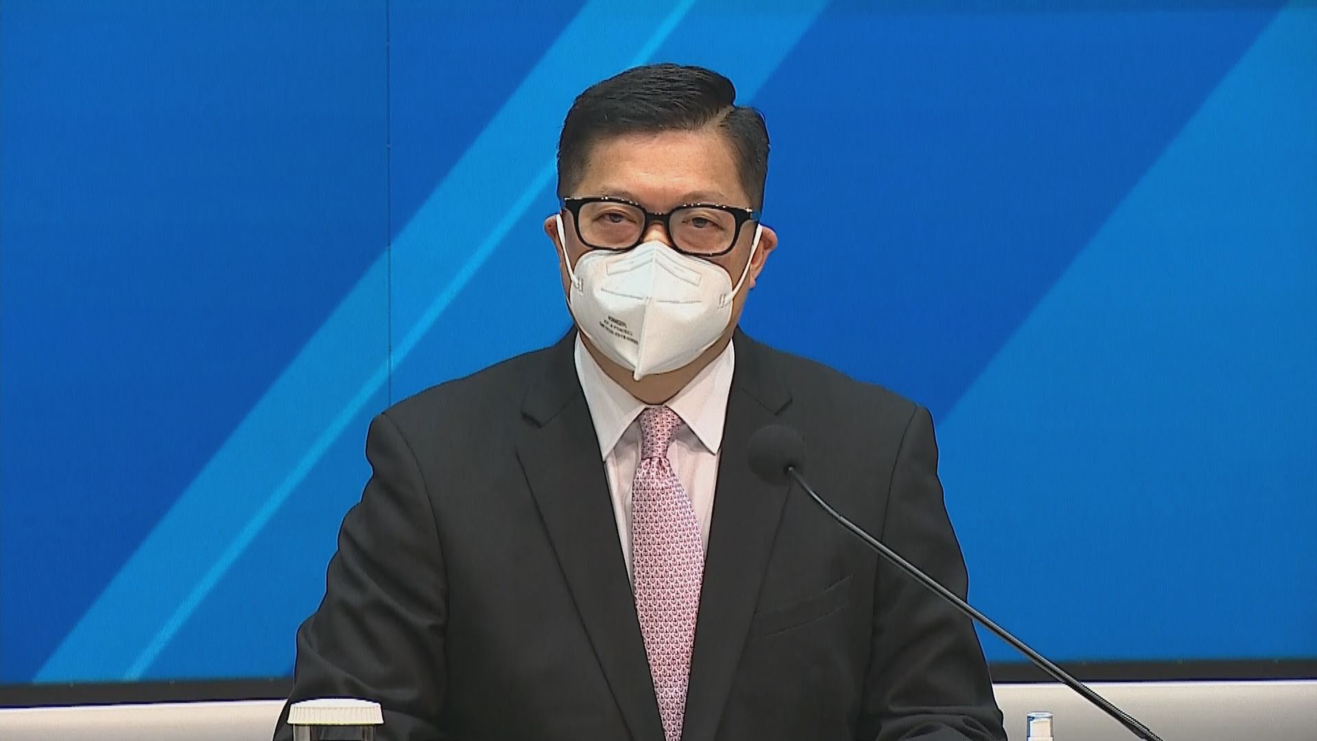 鄧炳強：隔離令具法律效力　市民無權選擇隔離與否