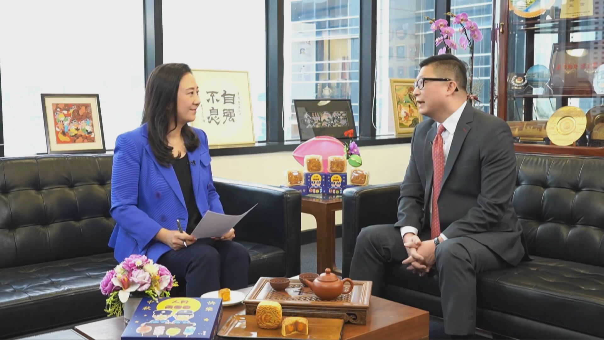 鄧炳強：警方在陽光下做任何事　絕不怕記者