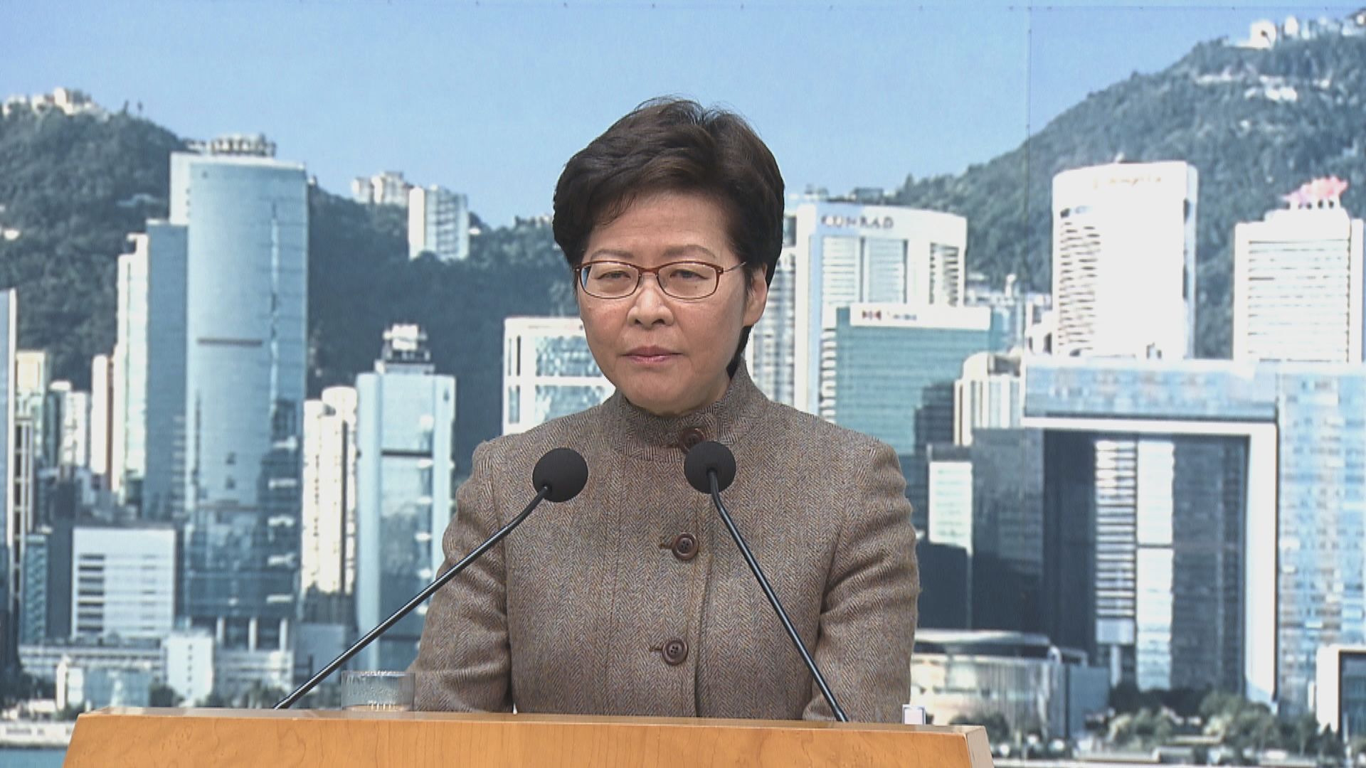 幼稚園及小學周五或之前暫停面授課堂