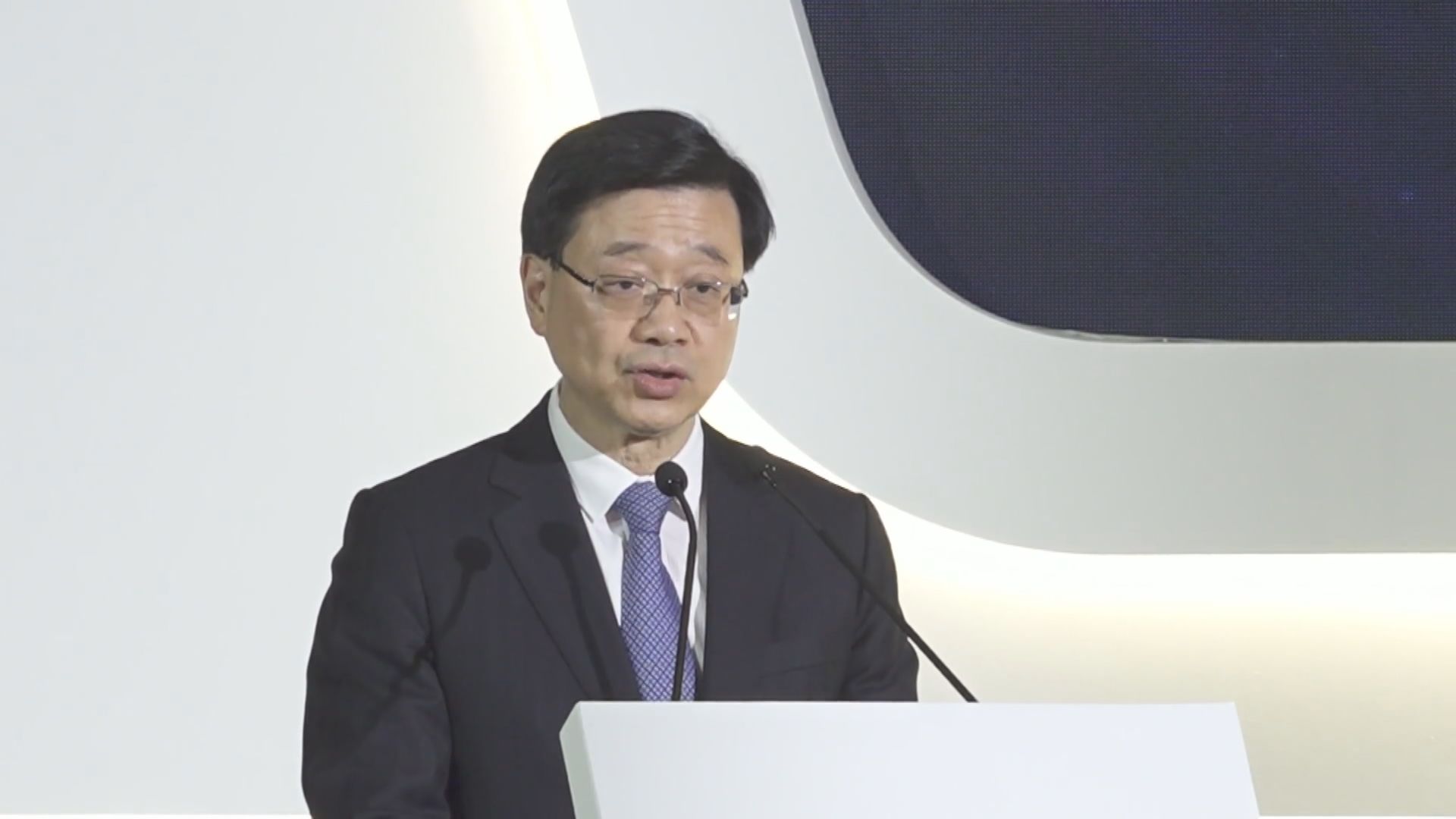 李家超：香港重返國際舞台　期待與阿聯酋加強合作