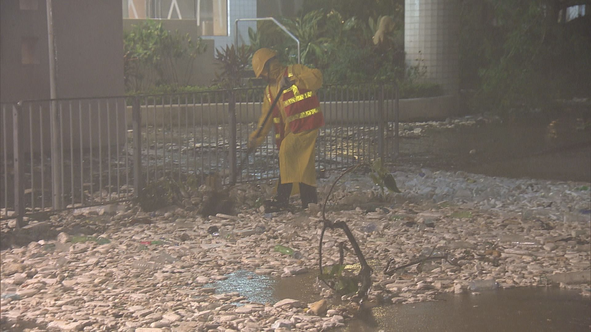 林鄭：香港安然渡過山竹吹襲　感謝前線人員