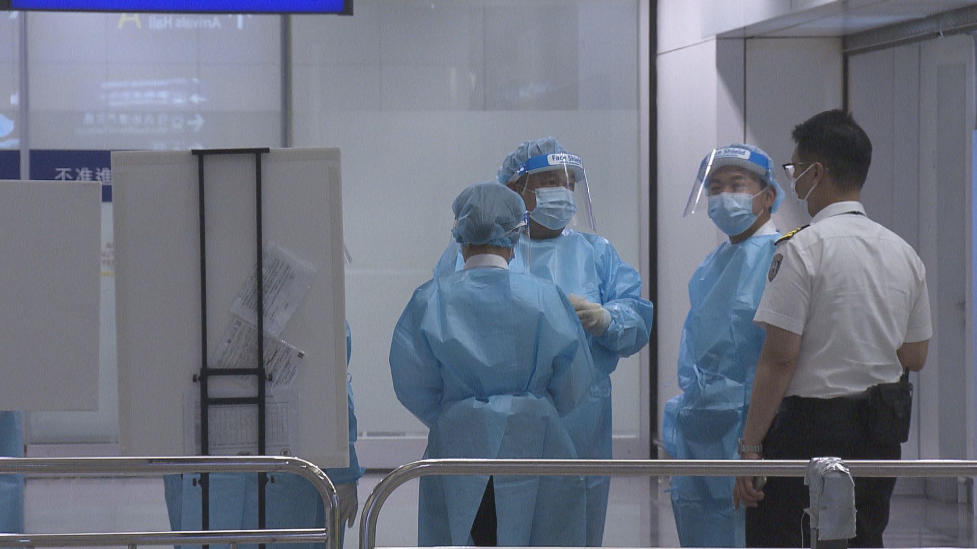 林鄭：正考慮要求未接種疫苗的教師須接受強制檢測