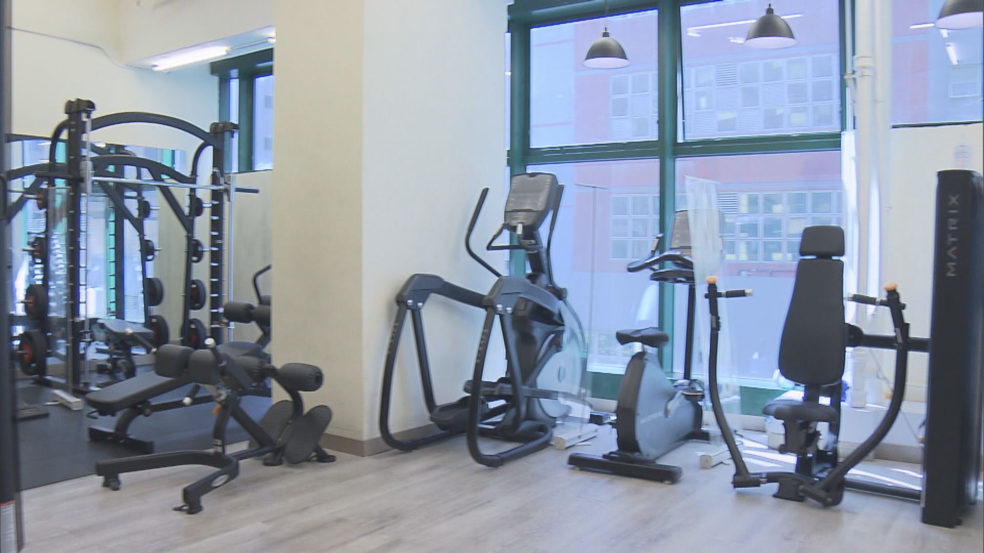 林鄭月娥：將適當放寬健身中心的社交距離措施