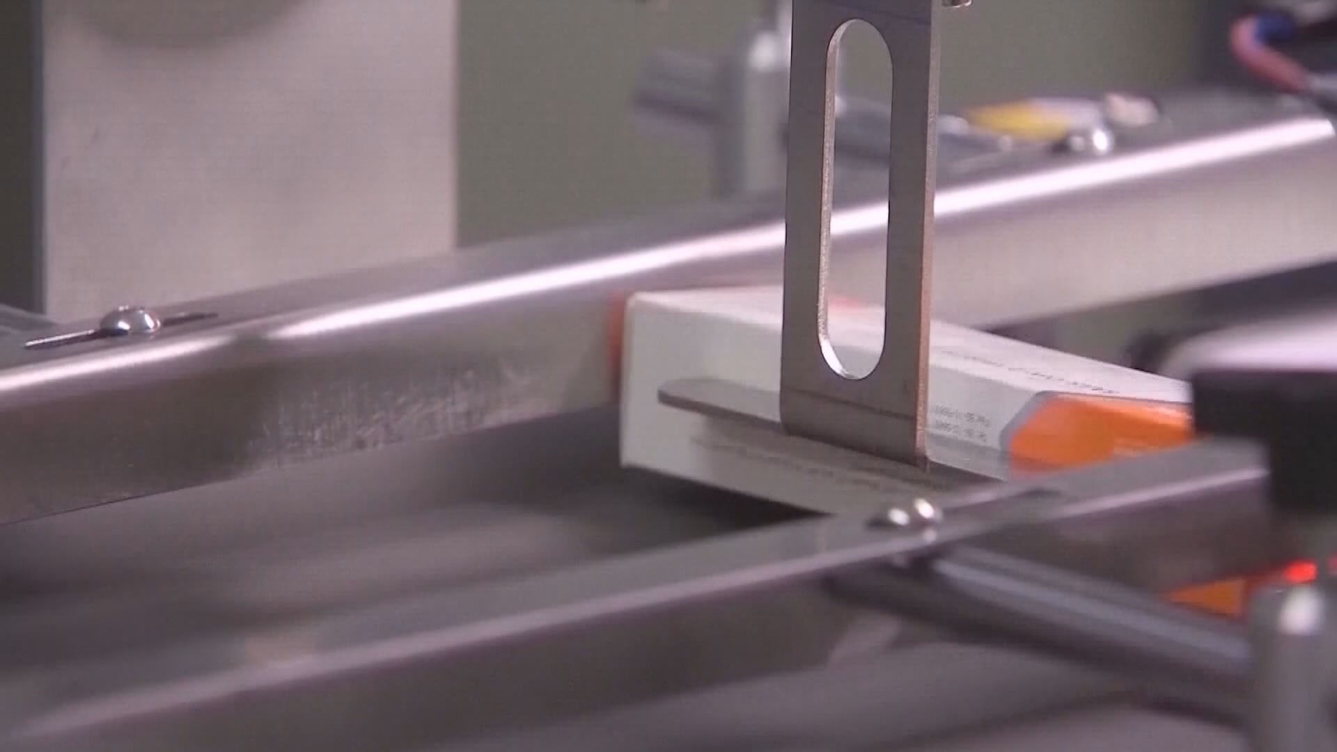 政府與兩疫苗供應商簽採購協議　最快下月到港