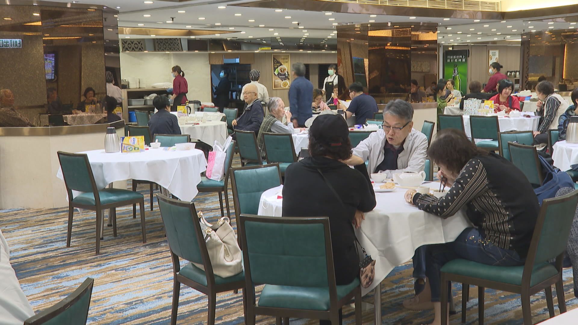 林鄭：考慮再放寬防疫措施　惟須防止疫情再反彈