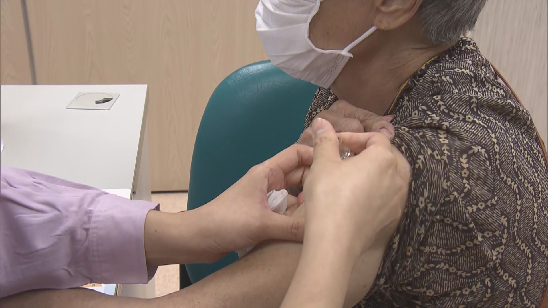 林鄭月娥：疫情緩慢下降但仍反覆　非放鬆時候