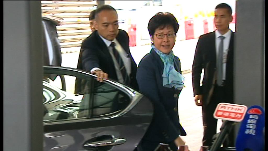 林鄭訪滬　沒回應周永康父親批評