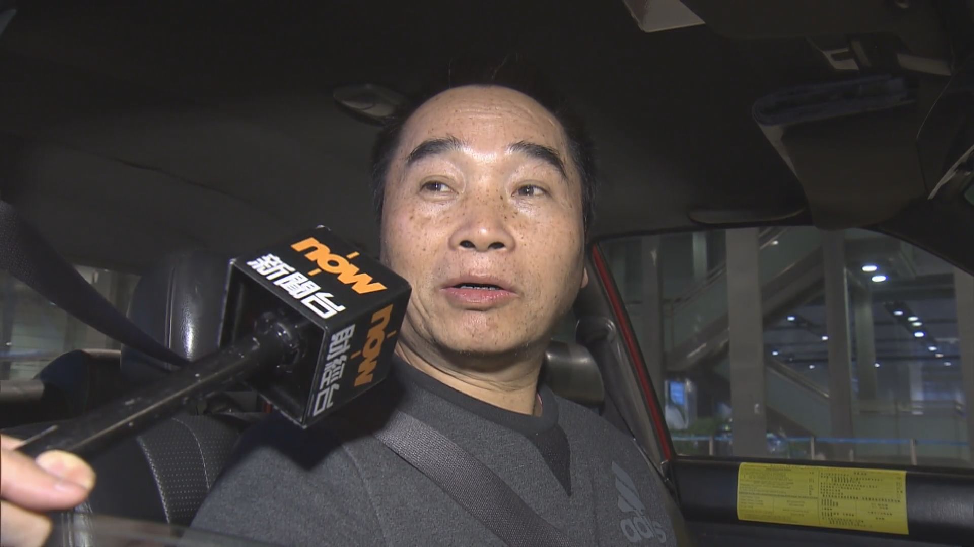 名人極致號再抵港　有的士司機不滿過早被叫入碼頭